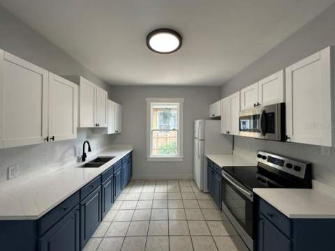 1021 E Cayuga Street, Tampa FL - photo 9 of 40