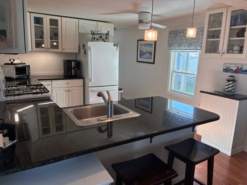 2 bedroom Mobile Home at 6712 Sage Lane, Holiday Park, North Port — photo 5