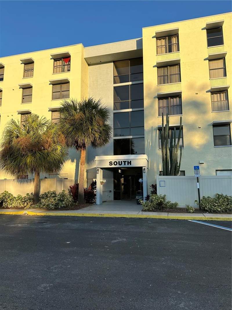 2 bedroom Condominium at 701 S Madison Avenue #410, Lakeside Crossing Condo, Clearwater — photo 2