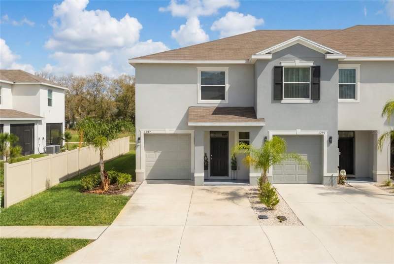 3 bedroom Townhouse at 1287 Colt Creek Place, Union Park Ph 7F1 & 7F2, Wesley Chapel — photo 3