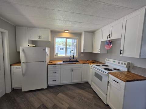 10924 Heritage Drive, Port Richey FL - photo 11 of 34