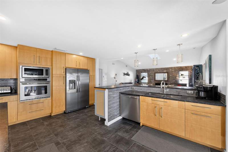 4 bedroom Single Family Residence at 2459 Dixon Terrace, Port Charlotte Sec 060, Port Charlotte — photo 5