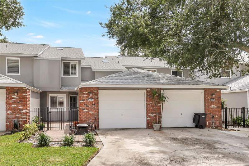 605 CHESTNUT OAK CIRCLE #107 home for sale in Oak Harbour