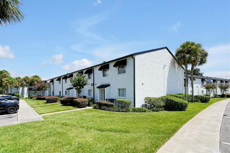3 bedroom Condominium at 4309 N Semoran Boulevard #2, Avalion, Orlando — photo 5