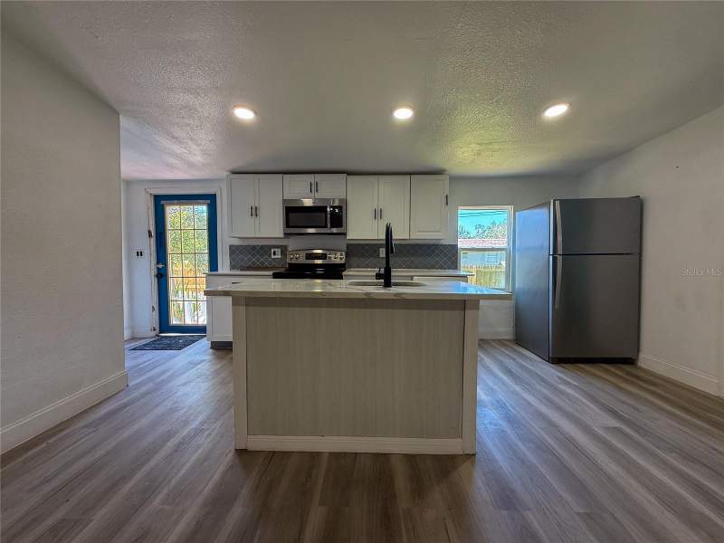 2 bedroom Manufactured Home at 18920 3rd Avenue, Bithlo, Orlando — photo 5