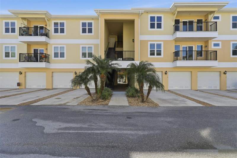 Regency Palms