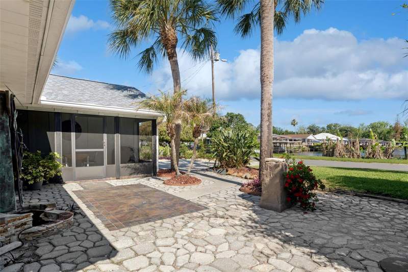 3 bedroom Single Family Residence at 13502 COUNTRY CLUB DRIVE, LAKE HARRIS SHORES UN #1, TAVARES — photo 4