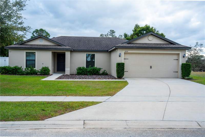 3 bedroom Single Family Residence at 1896 Piedmont Court, Mascotte Lake Jackson Ridge Ph 02, Mascotte — photo 2