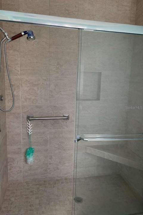 5624 Palm Aire Drive #V105, Sarasota FL - photo 11 of 18