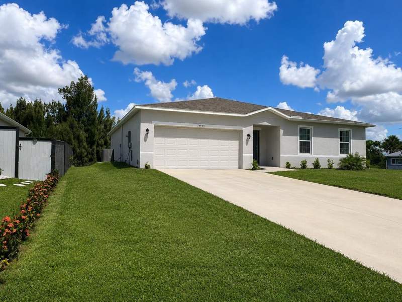 4 bedroom Single Family Residence at 26484 VIEW DRIVE, HARBOUR HEIGHTS SEC NINE PT ONE, PUNTA GORDA — photo 1