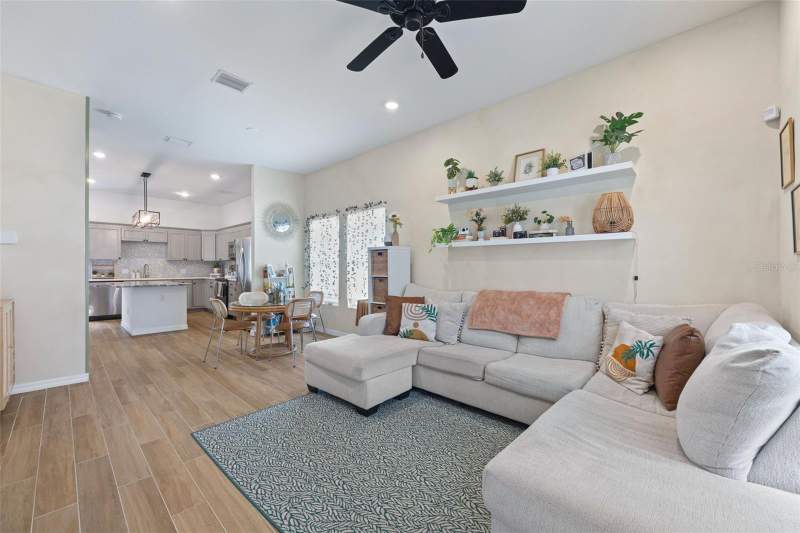 2 bedroom Single Family Residence at 3403 E 10th Avenue, East Bay Add, Tampa — photo 2
