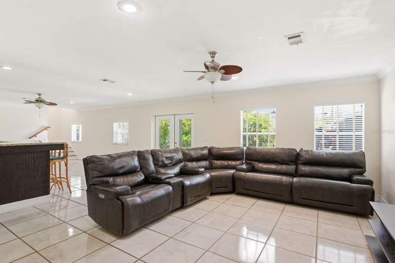4 bedroom Single Family Residence at 850 36th Avenue, Bayou Vista Rep, St Petersburg — photo 5
