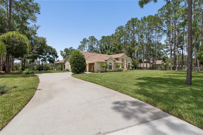 4 bedroom Single Family Residence at 18811 Victor Manuel Drive, Lake Fuller Estates Ph II, Lutz — photo 4