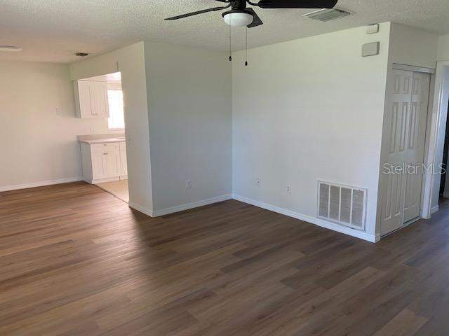 3 bedroom Single Family Residence at 8302 Clermont Street, Riverdale Sub Ph 2, Tampa — photo 4