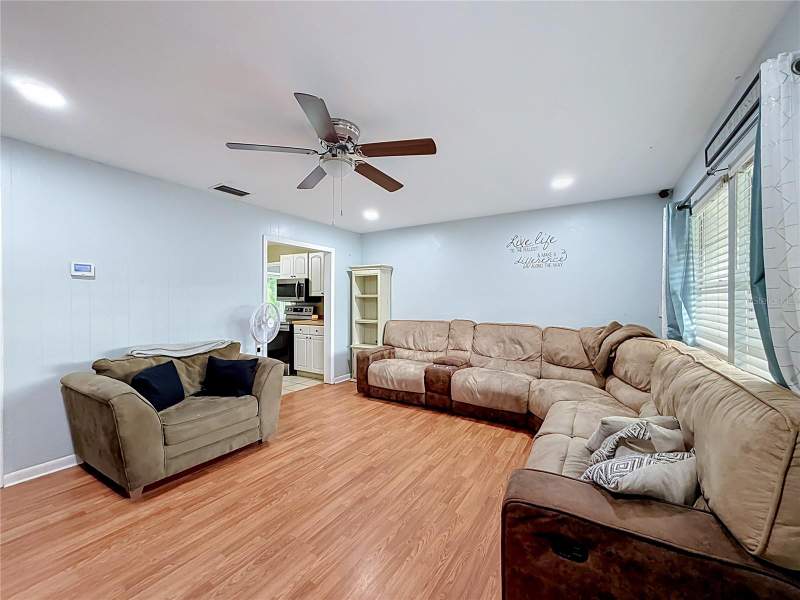 5 bedroom Single Family Residence at 32848 County Road 473, Sunny Dell Park, Leesburg — photo 5