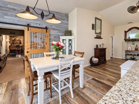 4562 Fairway Oaks Drive, Mulberry FL - photo 8 of 42