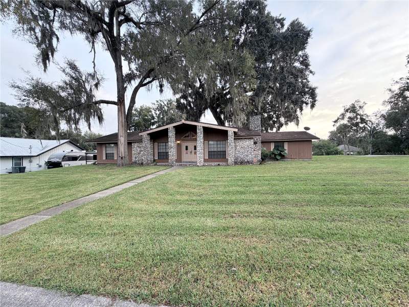 3 bedroom Single Family Residence at 3616 SE 47th Street, Willow Oaks I, Ocala — photo 2