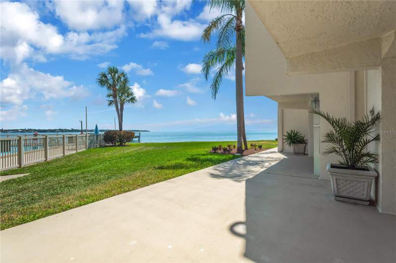 2 bedroom Condominium at 7520 Sunshine Skyway Lane #P5, Seapointe Terrace Condo, St Petersburg — photo 2