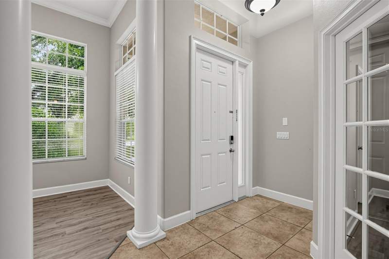 5 bedroom Single Family Residence at 726 Regina Circle, Johns Landing Ph 01 44/47, Oakland — photo 4
