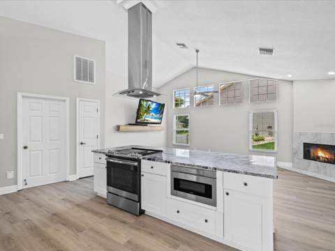 1302 Henry Avenue, Spring Hill FL - photo 17 of 63