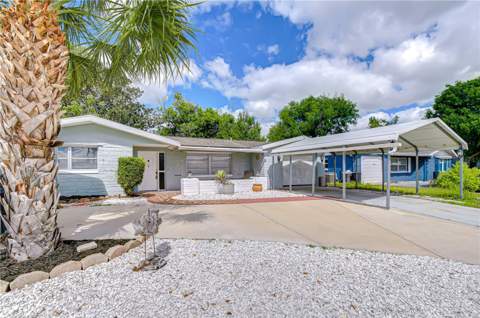 10901 Oldham Road, Port Richey FL - photo 6 of 54