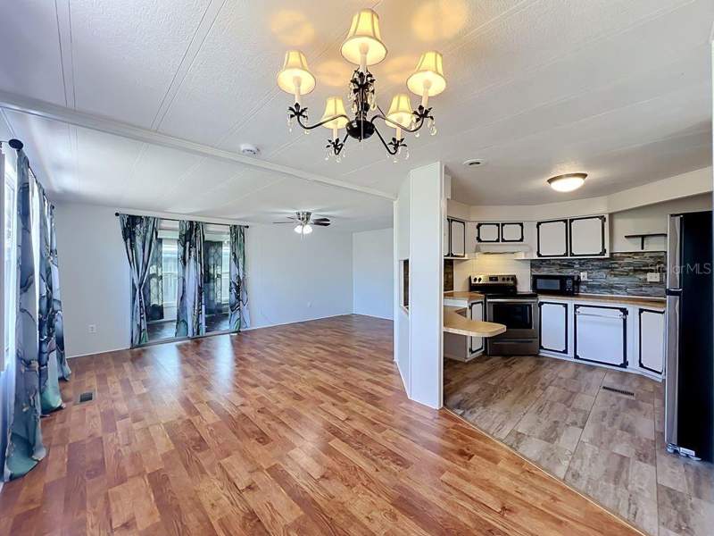 2 bedroom Manufactured Home at 1203 Apache Circle, Tavares Lake Frances Estates Unit 02, Tavares — photo 4