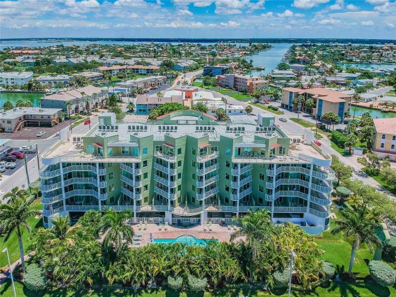 2 bedroom Condo - Hotel at 11605 Gulf Boulevard #402, Crystal Palms Bch Resort At Treasure Island Condo, Treasure Island — photo 2