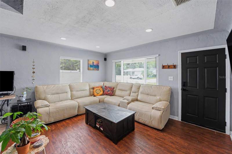2 bedroom Single Family Residence at 3719 39th Street, Norton Sub, St Petersburg — photo 3