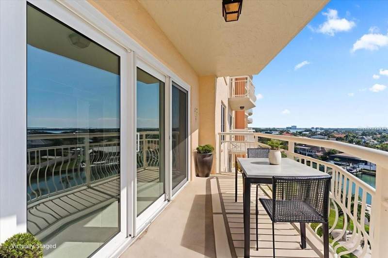 2 bedroom Condominium at 4900 BRITTANY DRIVE #812, BAYWAY ISLES POINT BRITTANY SIX, ST PETERSBURG — photo 2