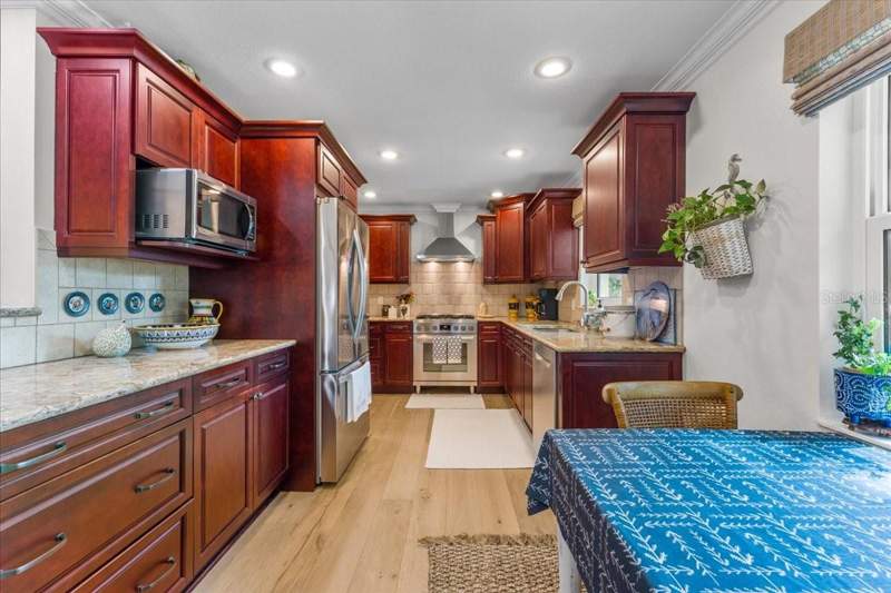 3 bedroom Single Family Residence at 6710 121ST STREET, CANTERBURY CHASE, SEMINOLE — photo 2