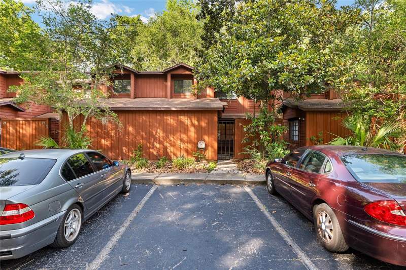 900 SW 62ND BOULEVARD #L76 home for sale in Rockwood Villas