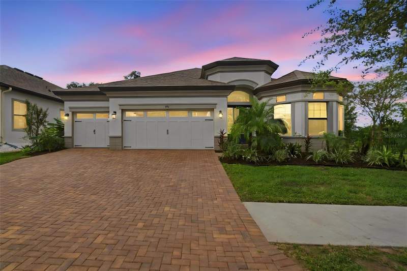 4 bedroom Single Family Residence at 901 Grand Cresta Avenue, La Collina Ph 3, Brandon — photo 2