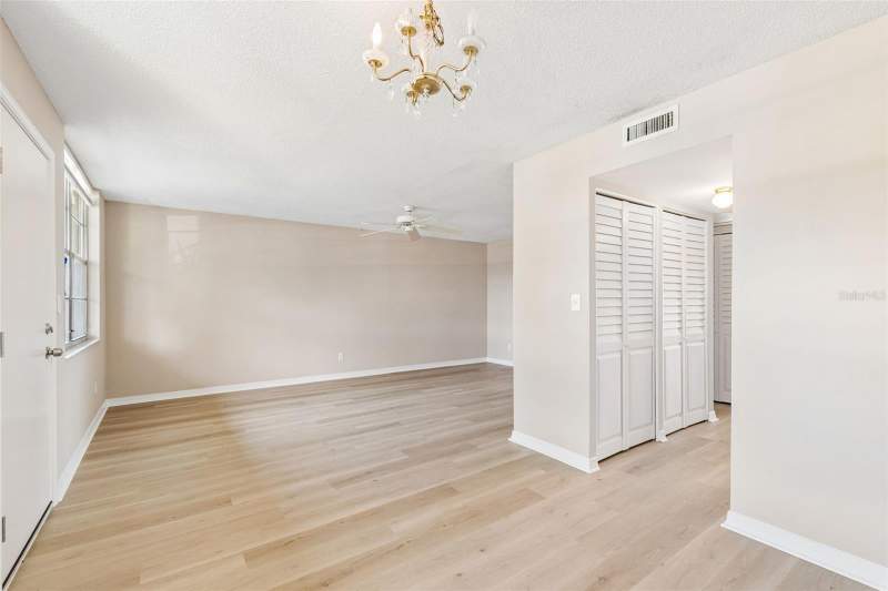 1 bedroom Condominium at 4705 1st Street #138, Winston Park Northeast, St Petersburg — photo 5