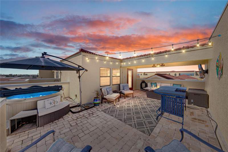 5 bedroom Townhouse at 6411 Mayra Shores Lane, Brisa Del Mar Twnhms, Apollo Beach — photo 4