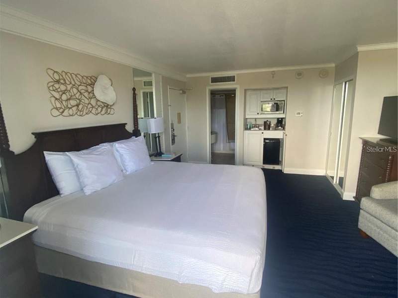 1 bedroom Condo - Hotel at 5500 Gulf Boulevard #4256, Jacaranda Beach Villas Condo, St Petersburg — photo 3