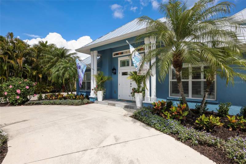 5 bedroom Single Family Residence at 5701 Carissa Street, Holmes Gulf To Bay Dev, Holmes Beach — photo 5