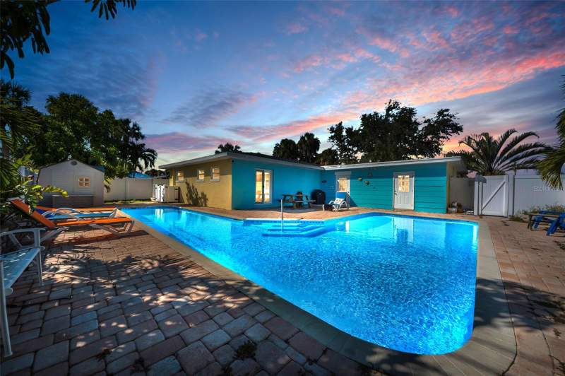 3 bedroom Single Family Residence at 424 88th Avenue, St Petersburg Beach North Unit 7, St Pete Beach — photo 3