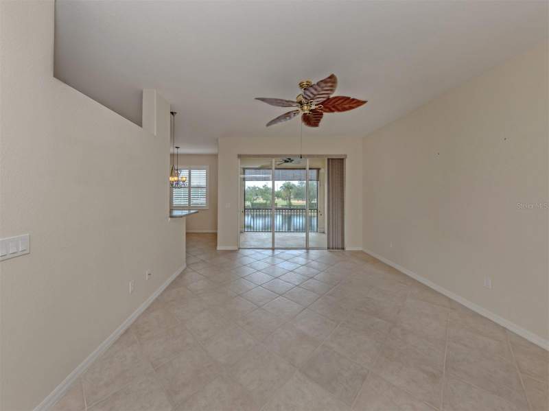 3 bedroom Condominium at 940 Cooper Street #202, Island Park, Venice — photo 5