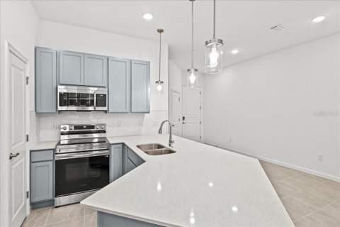 10525 Ebb Tide Lane, Orlando FL - photo 11 of 43