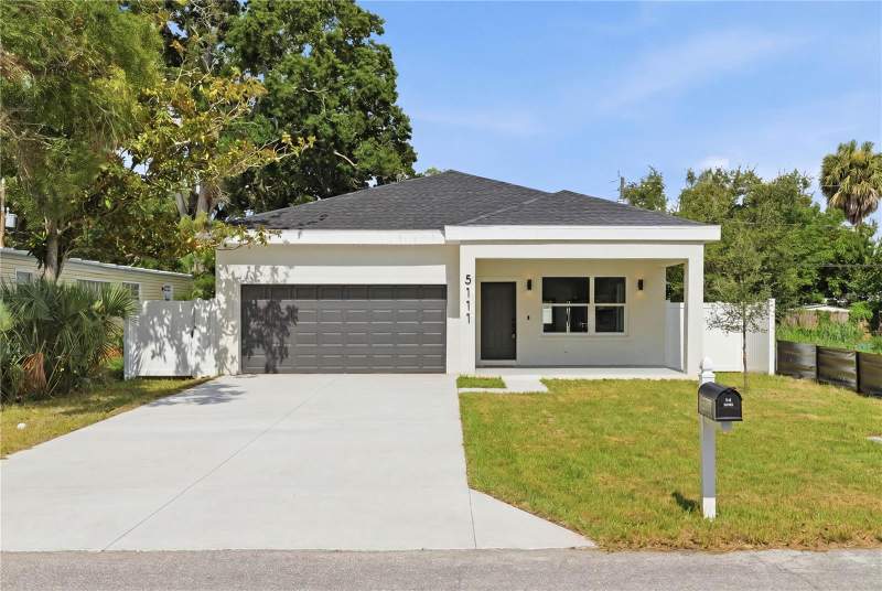 3 bedroom Single Family Residence at 5111 68th Street, Baynard Lee Jr 2, St Petersburg — photo 2