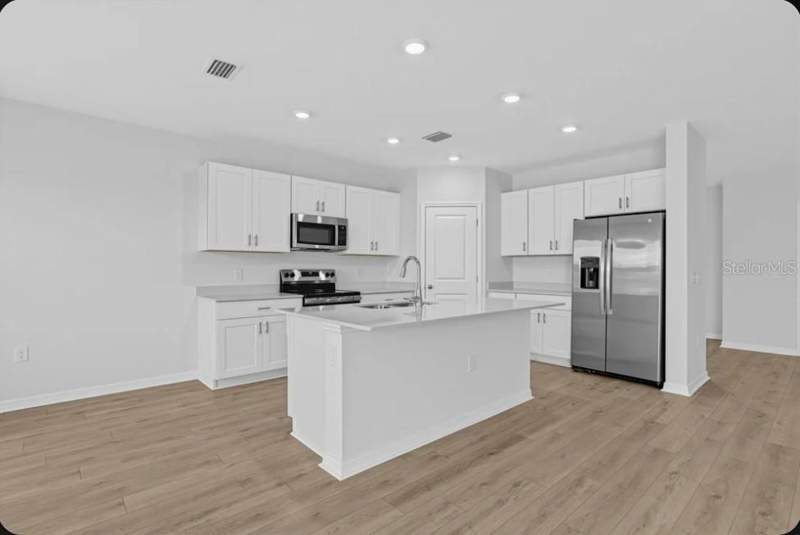 5 bedroom Single Family Residence at 6762 Equinox Lane, Solena, North Fort Myers — photo 2