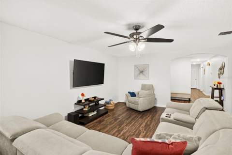 2242 Caspian Drive, Lakeland FL - photo 8 of 30
