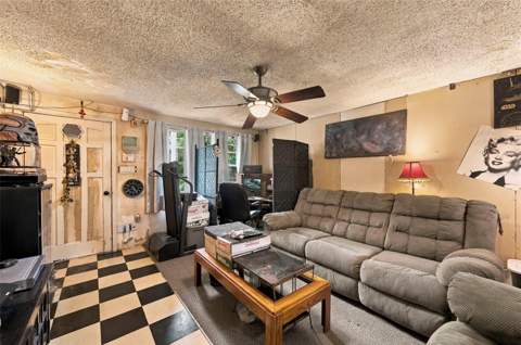 7051 Washington Street, New Port Richey FL - photo 6 of 55
