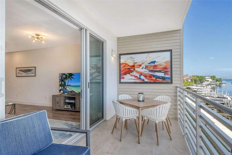 1 bedroom Condominium at 1709 N Tamiami Trail #317, The Strand Of Sarasota, Sarasota — photo 4