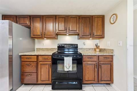 1805 Virginia Court, Tavares FL - photo 8 of 37
