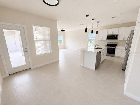 4083 Feather Tree Drive, Apopka FL - photo 7 of 33