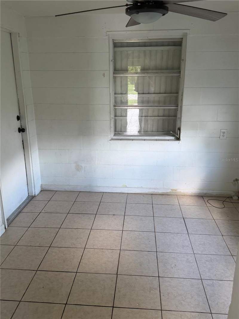 2 bedroom Single Family Residence at 2313 Ednor Street, Port Charlotte Sec 045, Port Charlotte — photo 4