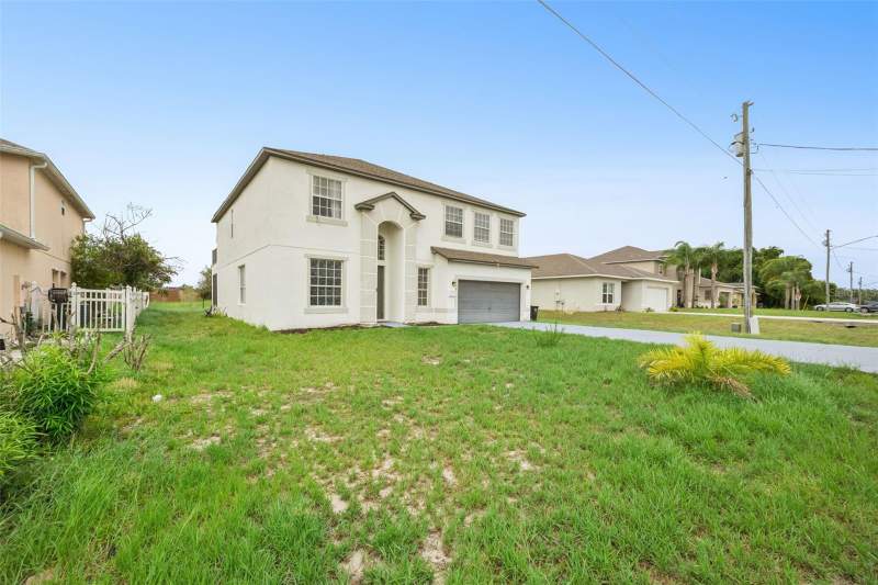 4 bedroom Single Family Residence at 1853 Superior Court, Poinciana Nbrhd 05 Village 07, Poinciana — photo 2