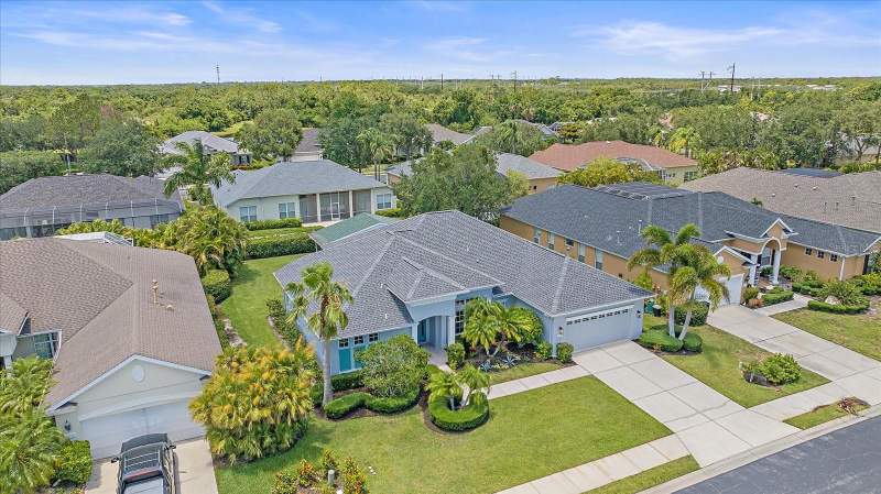4 bedroom Single Family Residence at 8015 Spring Marsh Drive, University Place, Bradenton — photo 5