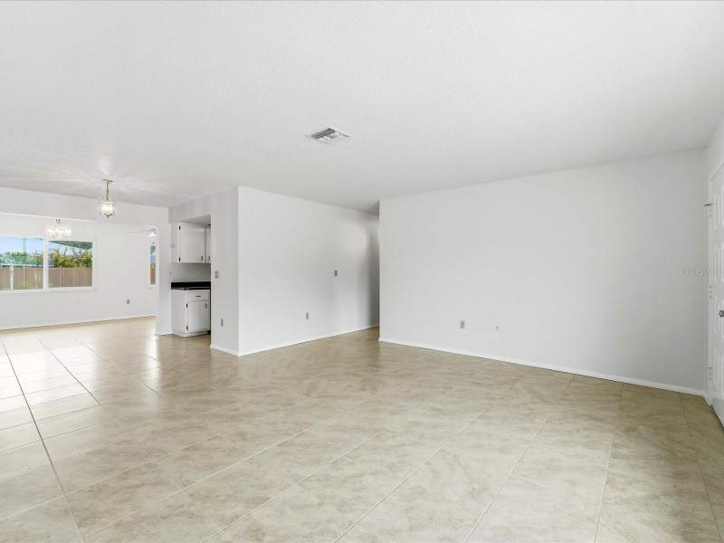 2 bedroom Single Family Residence at 21029 Peachland Boulevard, Port Charlotte Sec 027, Port Charlotte — photo 4